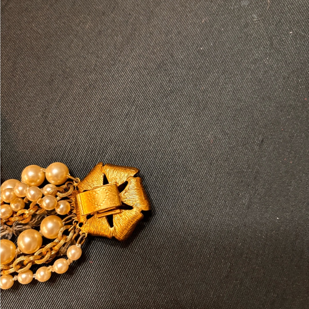 Elegant Multi-Strand Pearl and Gold Necklace - Picture 9 of 12